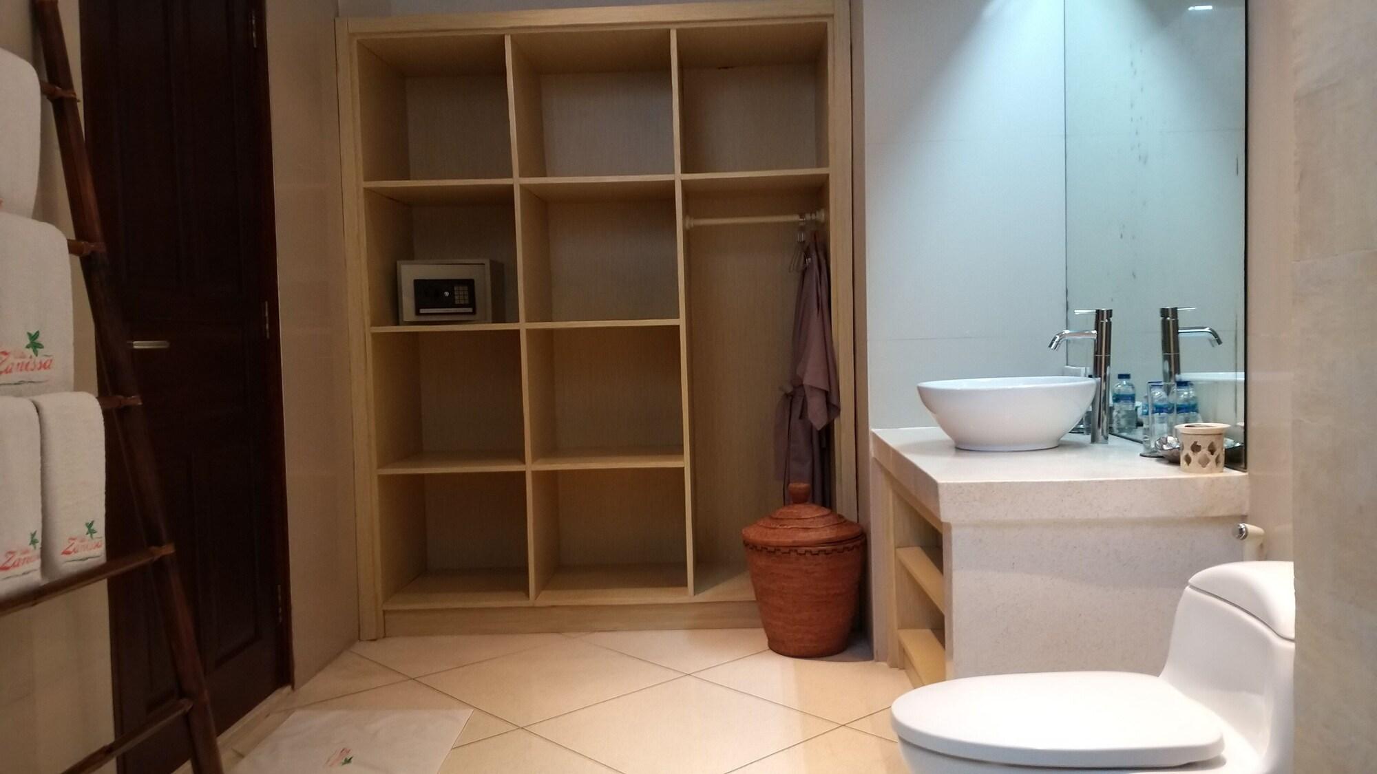 סמיניאק Villa Zanissa מראה חיצוני תמונה