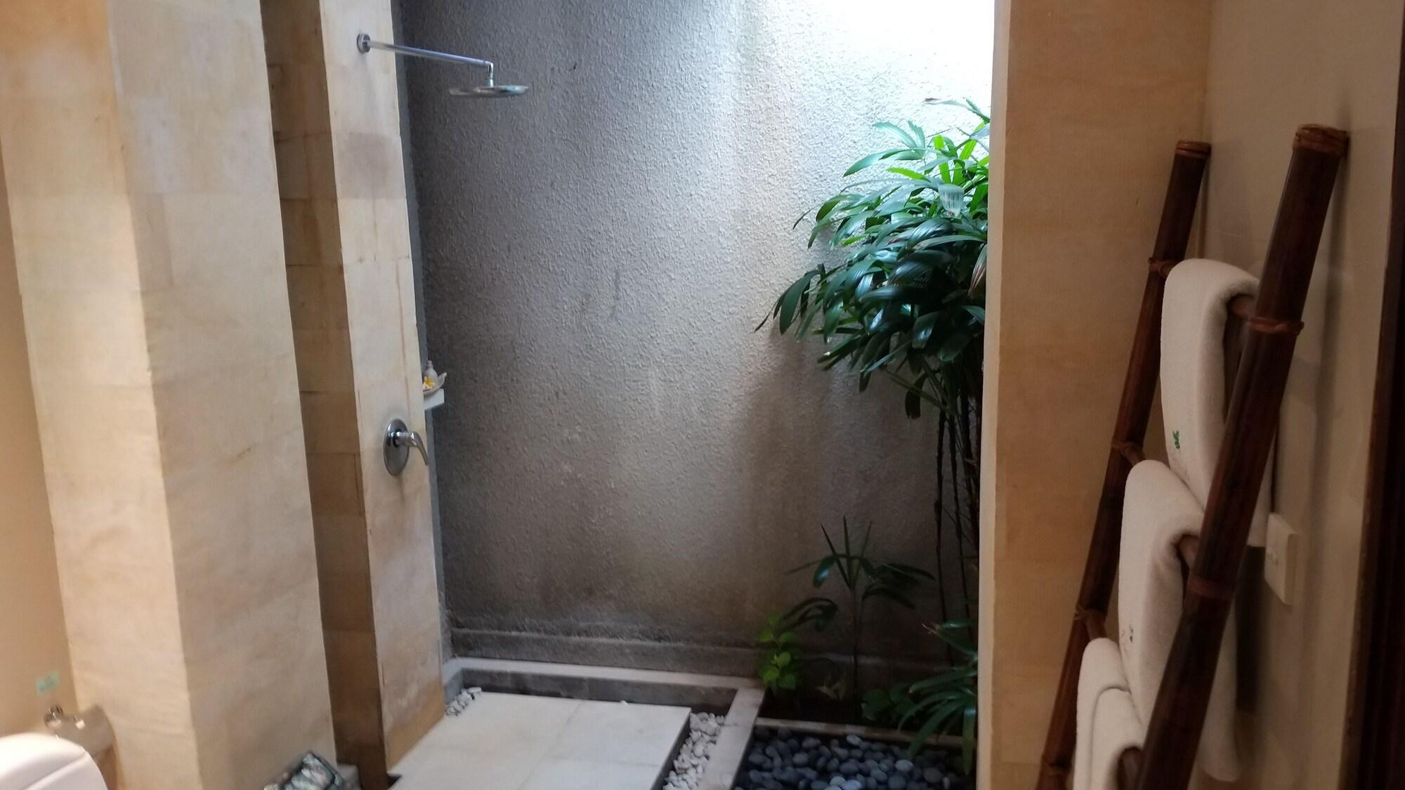 סמיניאק Villa Zanissa מראה חיצוני תמונה