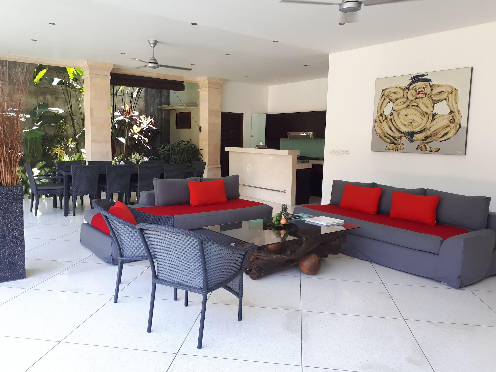 סמיניאק Villa Zanissa מראה חיצוני תמונה